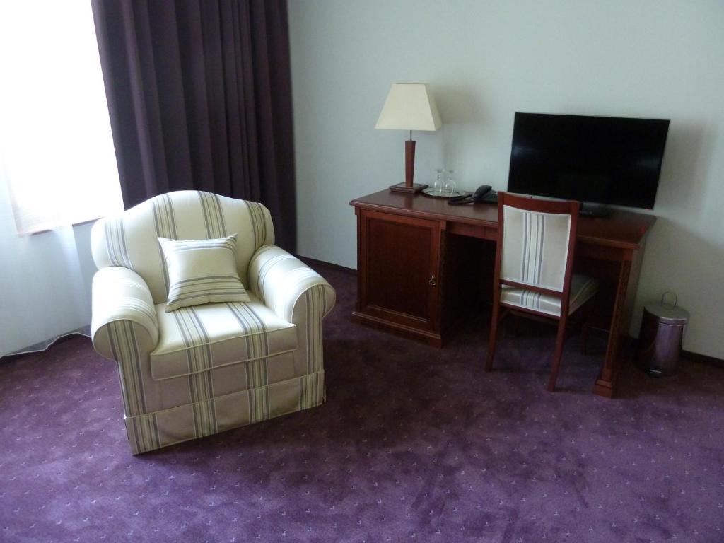 Hotel Park Avenue **** Piest'any Chambre photo